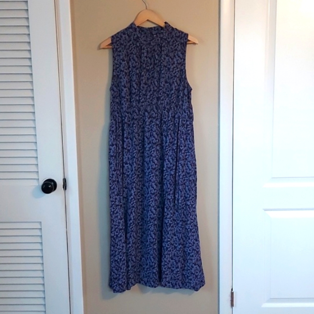 Sleeveless Blue Floral Maxi Dress